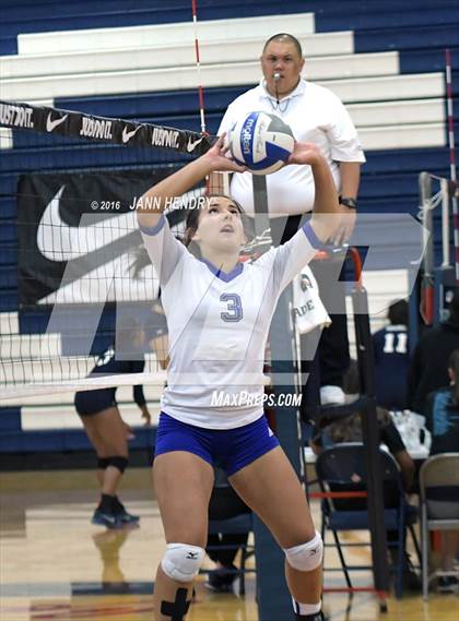 Thumbnail 3 in Coronado vs. Pleasant Grove (Durango Fall Classic) photogallery.