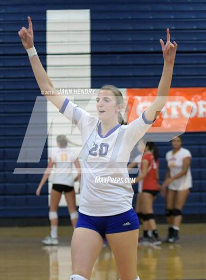 Thumbnail 2 in Coronado vs. Pleasant Grove (Durango Fall Classic) photogallery.