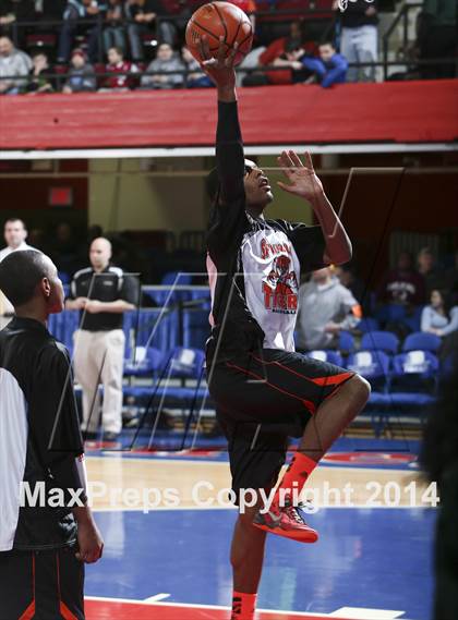 Thumbnail 3 in Spring Valley vs Clarkstown South (Section 1 Class AA Semifinal) photogallery.