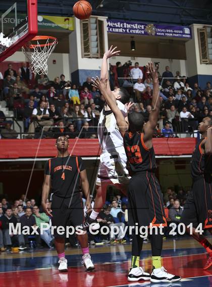 Thumbnail 2 in Spring Valley vs Clarkstown South (Section 1 Class AA Semifinal) photogallery.