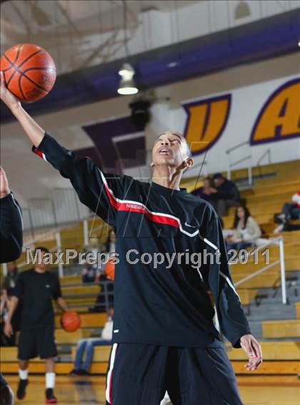 Thumbnail 2 in Etiwanda @ Valencia (CIF SS Playoffs) photogallery.