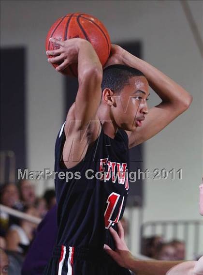 Thumbnail 1 in Etiwanda @ Valencia (CIF SS Playoffs) photogallery.