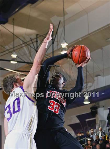 Thumbnail 1 in Etiwanda @ Valencia (CIF SS Playoffs) photogallery.