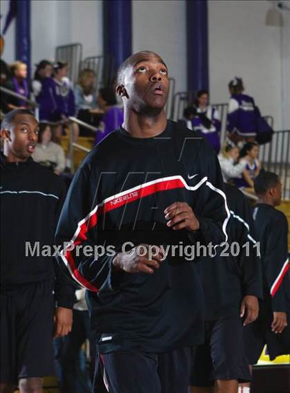 Thumbnail 1 in Etiwanda @ Valencia (CIF SS Playoffs) photogallery.