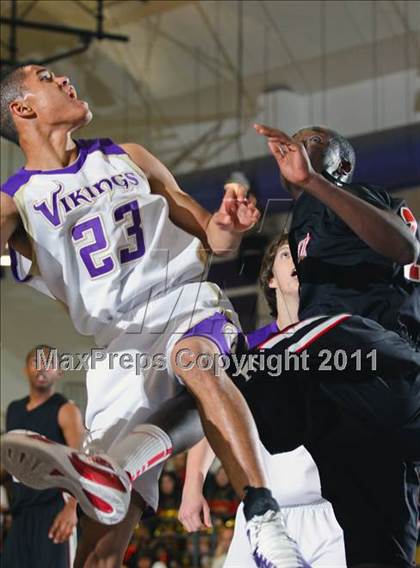 Thumbnail 3 in Etiwanda @ Valencia (CIF SS Playoffs) photogallery.