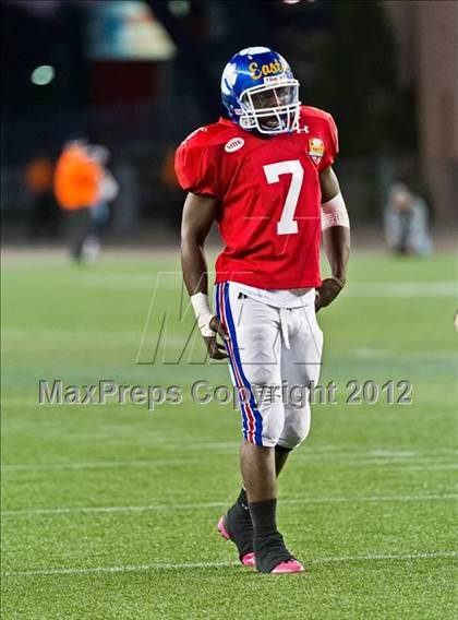 Thumbnail 1 in  MHSFCA/Aleppo Shriners All-Star Classic (North vs. South) photogallery.