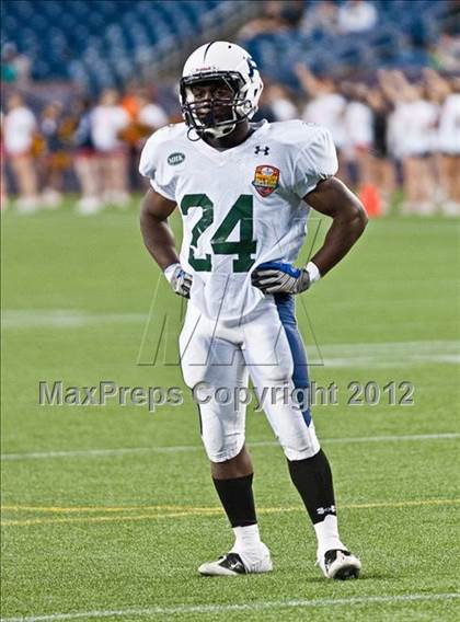 Thumbnail 2 in  MHSFCA/Aleppo Shriners All-Star Classic (North vs. South) photogallery.