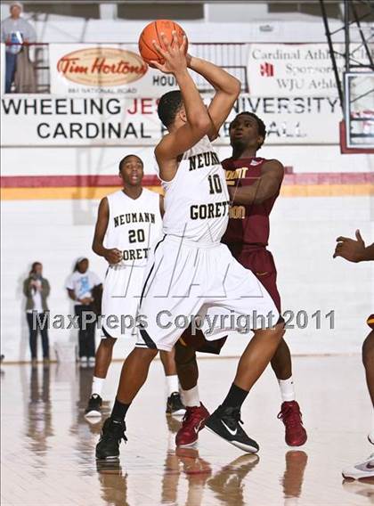 Thumbnail 3 in Neumann Goretti vs. Mt. Vernon (Cancer Research Classic) photogallery.