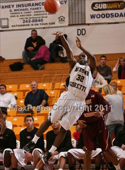 Thumbnail 2 in Neumann Goretti vs. Mt. Vernon (Cancer Research Classic) photogallery.