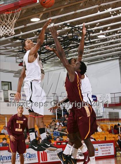 Thumbnail 2 in Neumann Goretti vs. Mt. Vernon (Cancer Research Classic) photogallery.