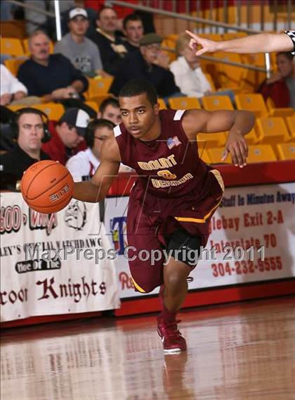 Thumbnail 3 in Neumann Goretti vs. Mt. Vernon (Cancer Research Classic) photogallery.
