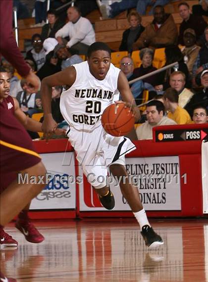 Thumbnail 1 in Neumann Goretti vs. Mt. Vernon (Cancer Research Classic) photogallery.