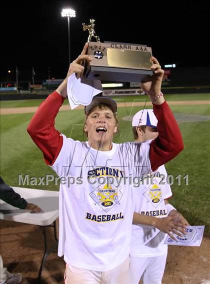 Thumbnail 3 in Rush-Henrietta vs. Fairport (Section 5 Class AAA Final) photogallery.