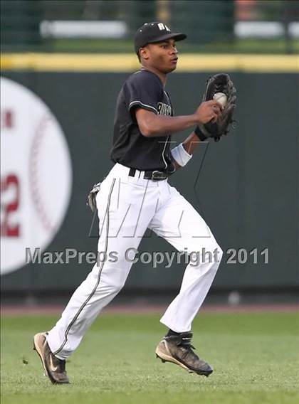 Thumbnail 1 in Rush-Henrietta vs. Fairport (Section 5 Class AAA Final) photogallery.