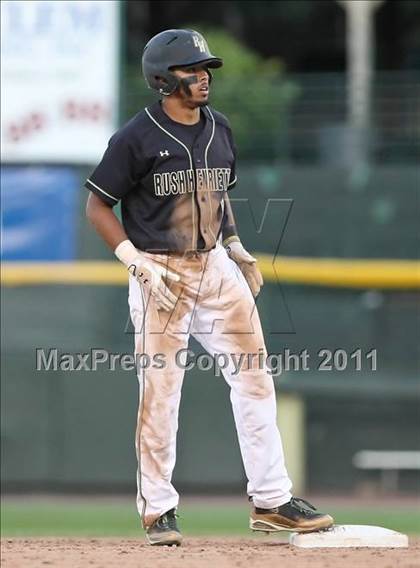 Thumbnail 1 in Rush-Henrietta vs. Fairport (Section 5 Class AAA Final) photogallery.