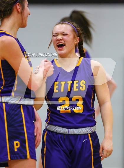 Thumbnail 3 in Panhandle vs. Vega (UIL 2A Area Playoff) photogallery.