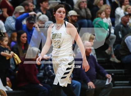 Thumbnail 2 in Panhandle vs. Vega (UIL 2A Area Playoff) photogallery.
