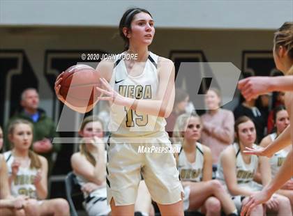 Thumbnail 3 in Panhandle vs. Vega (UIL 2A Area Playoff) photogallery.