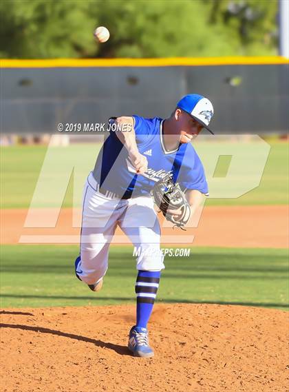 Thumbnail 1 in Paradise Honors vs. Snowflake  (AIA 3A Round 1 Playoff) photogallery.