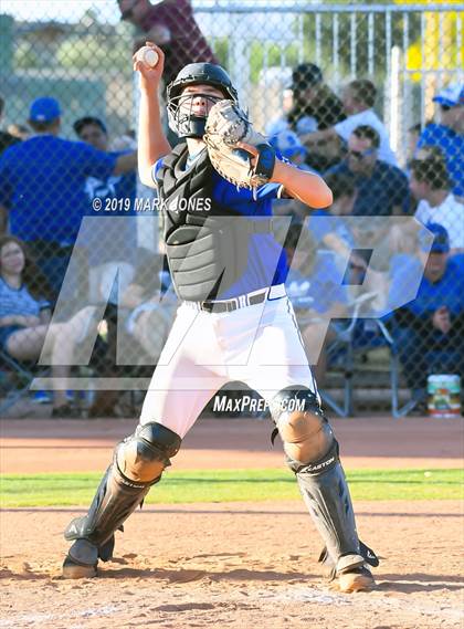 Thumbnail 2 in Paradise Honors vs. Snowflake  (AIA 3A Round 1 Playoff) photogallery.