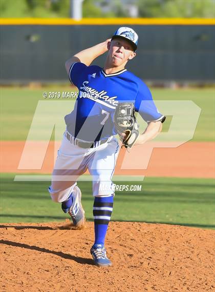 Thumbnail 2 in Paradise Honors vs. Snowflake  (AIA 3A Round 1 Playoff) photogallery.