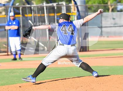 Thumbnail 3 in Paradise Honors vs. Snowflake  (AIA 3A Round 1 Playoff) photogallery.
