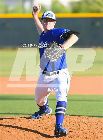 Thumbnail 3 in Paradise Honors vs. Snowflake  (AIA 3A Round 1 Playoff) photogallery.