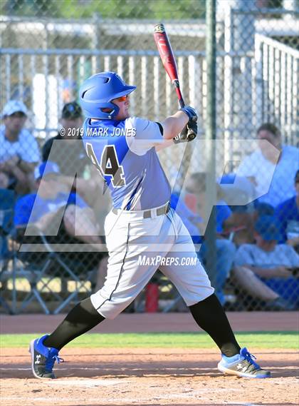Thumbnail 2 in Paradise Honors vs. Snowflake  (AIA 3A Round 1 Playoff) photogallery.
