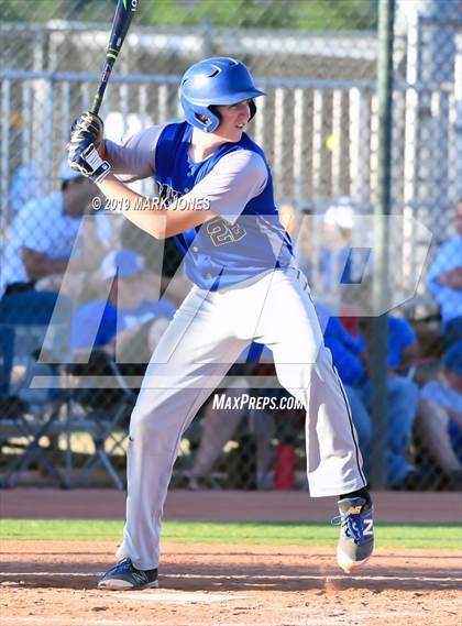 Thumbnail 3 in Paradise Honors vs. Snowflake  (AIA 3A Round 1 Playoff) photogallery.