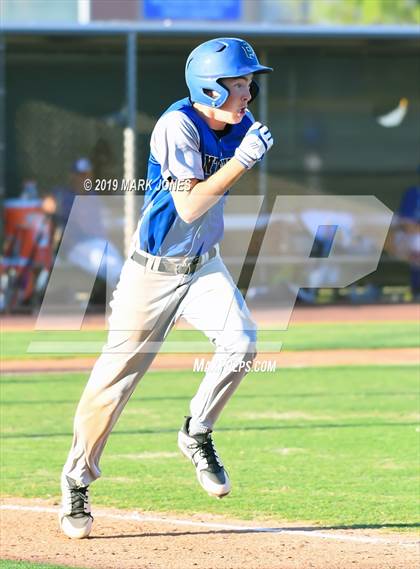 Thumbnail 3 in Paradise Honors vs. Snowflake  (AIA 3A Round 1 Playoff) photogallery.