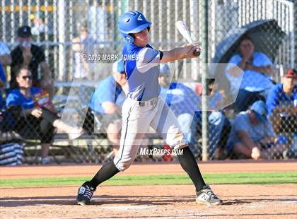 Thumbnail 3 in Paradise Honors vs. Snowflake  (AIA 3A Round 1 Playoff) photogallery.