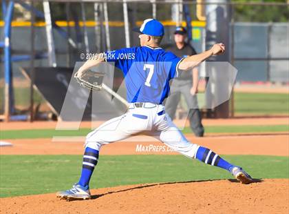 Thumbnail 2 in Paradise Honors vs. Snowflake  (AIA 3A Round 1 Playoff) photogallery.