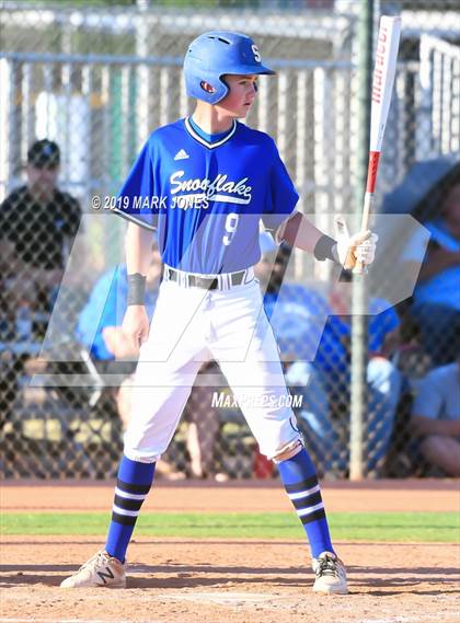 Thumbnail 1 in Paradise Honors vs. Snowflake  (AIA 3A Round 1 Playoff) photogallery.