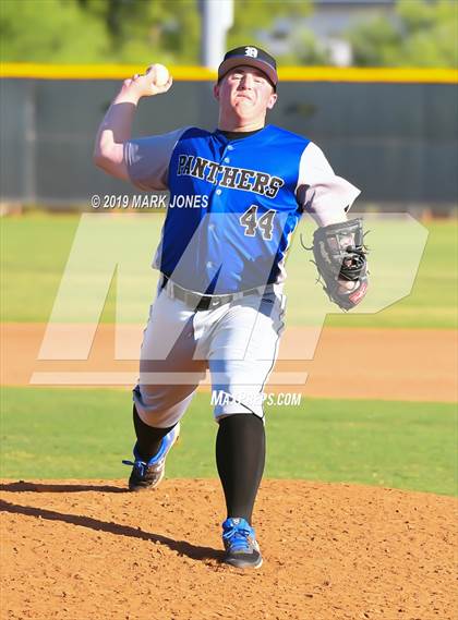 Thumbnail 2 in Paradise Honors vs. Snowflake  (AIA 3A Round 1 Playoff) photogallery.