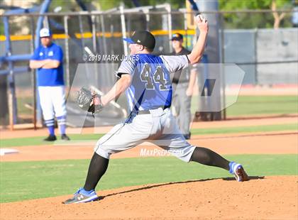 Thumbnail 1 in Paradise Honors vs. Snowflake  (AIA 3A Round 1 Playoff) photogallery.