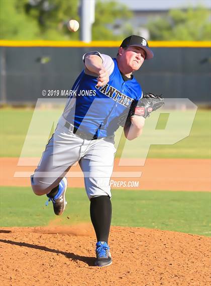 Thumbnail 2 in Paradise Honors vs. Snowflake  (AIA 3A Round 1 Playoff) photogallery.