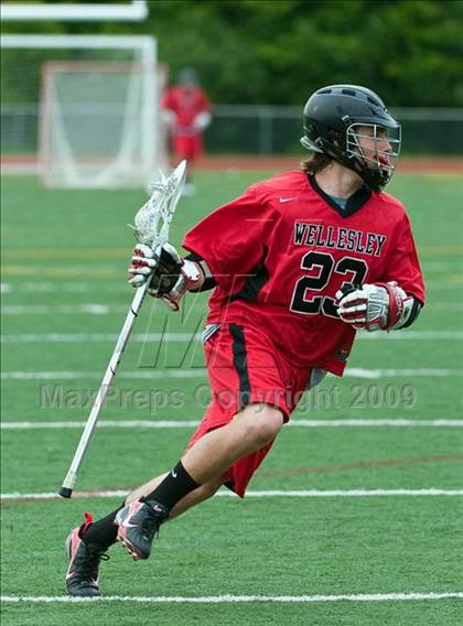 Thumbnail 1 in Wellesley vs. Medfield (MIAA East Division 2 First Round) photogallery.