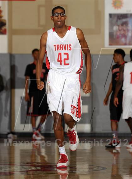 Thumbnail 3 in Westchester vs. Fort Bend Travis (MaxPreps Holiday Classic) photogallery.
