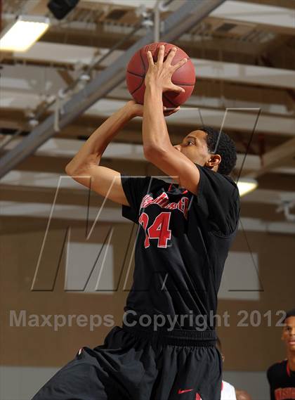 Thumbnail 3 in Westchester vs. Fort Bend Travis (MaxPreps Holiday Classic) photogallery.