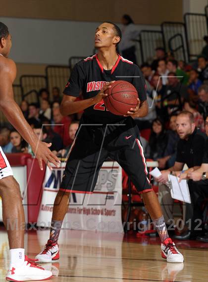 Thumbnail 2 in Westchester vs. Fort Bend Travis (MaxPreps Holiday Classic) photogallery.