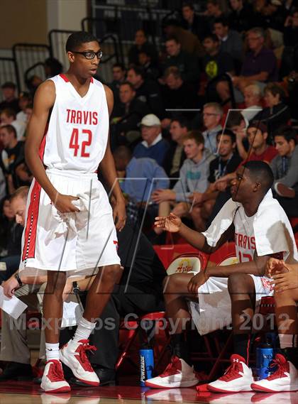 Thumbnail 2 in Westchester vs. Fort Bend Travis (MaxPreps Holiday Classic) photogallery.