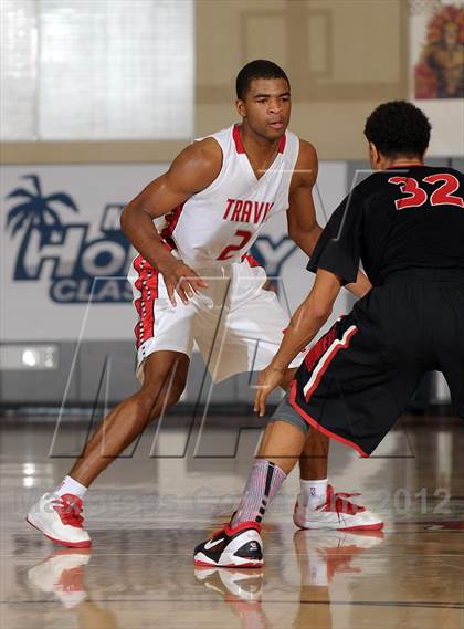 Thumbnail 2 in Westchester vs. Fort Bend Travis (MaxPreps Holiday Classic) photogallery.
