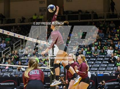 Thumbnail 3 in Blum vs. Fayetteville (UIL Volleyball 1A Finals) photogallery.