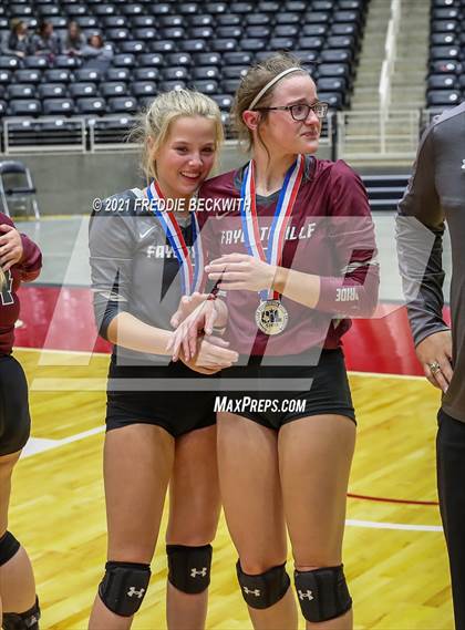 Thumbnail 3 in Blum vs. Fayetteville (UIL Volleyball 1A Finals) photogallery.