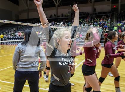 Thumbnail 3 in Blum vs. Fayetteville (UIL Volleyball 1A Finals) photogallery.