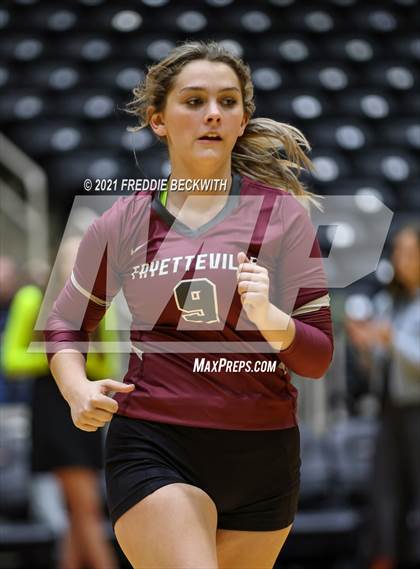 Thumbnail 3 in Blum vs. Fayetteville (UIL Volleyball 1A Finals) photogallery.