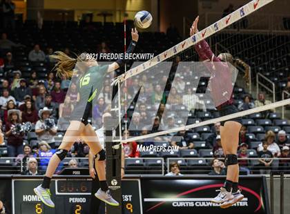 Thumbnail 1 in Blum vs. Fayetteville (UIL Volleyball 1A Finals) photogallery.