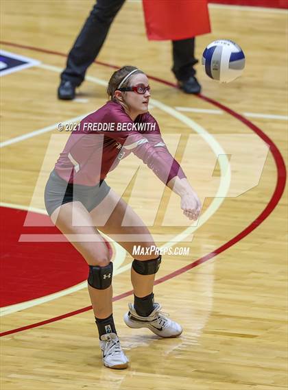 Thumbnail 1 in Blum vs. Fayetteville (UIL Volleyball 1A Finals) photogallery.