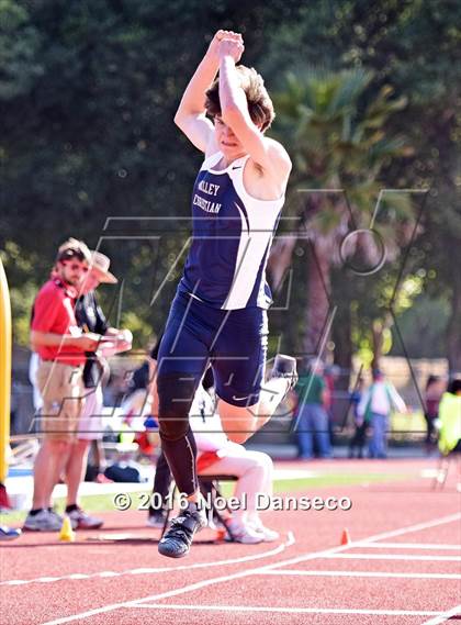 Thumbnail 2 in CIF CCS Masters Track and Field Championships photogallery.