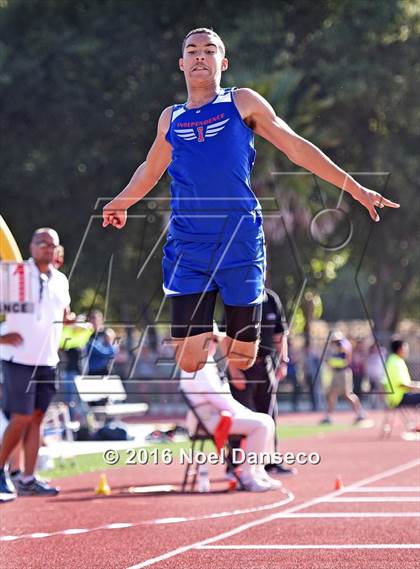 Thumbnail 2 in CIF CCS Masters Track and Field Championships photogallery.